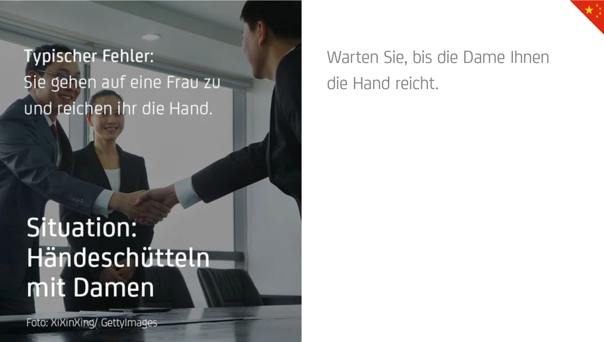 Drei Personen in Businesskleidung, zwei beim Händeschütteln, daneben Text mit Hinweis zur Begrüßung beim Händeschütteln.